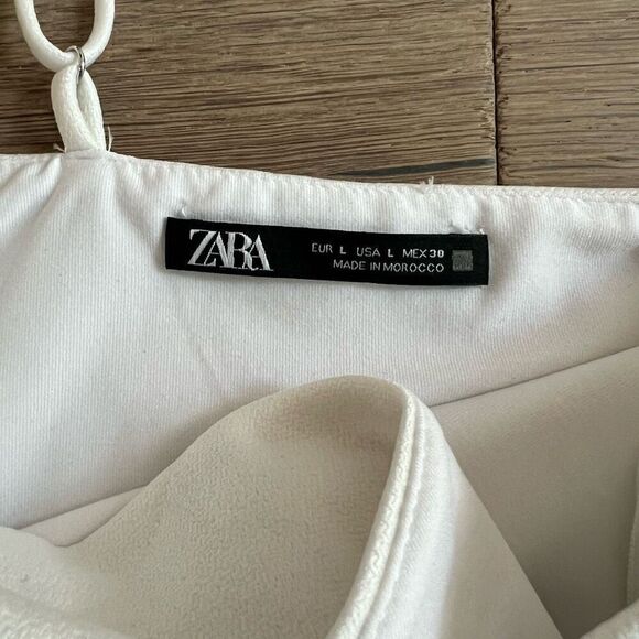 Zara Women's White Sleeveless Asymmetrical Cut-Out Cropped Tank Top Size Large - Picture 3 of 7